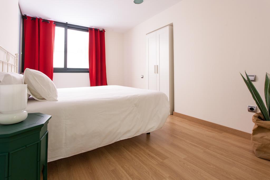 Apartments Ole - Albareda 24 Sevilla Oda fotoğraf
