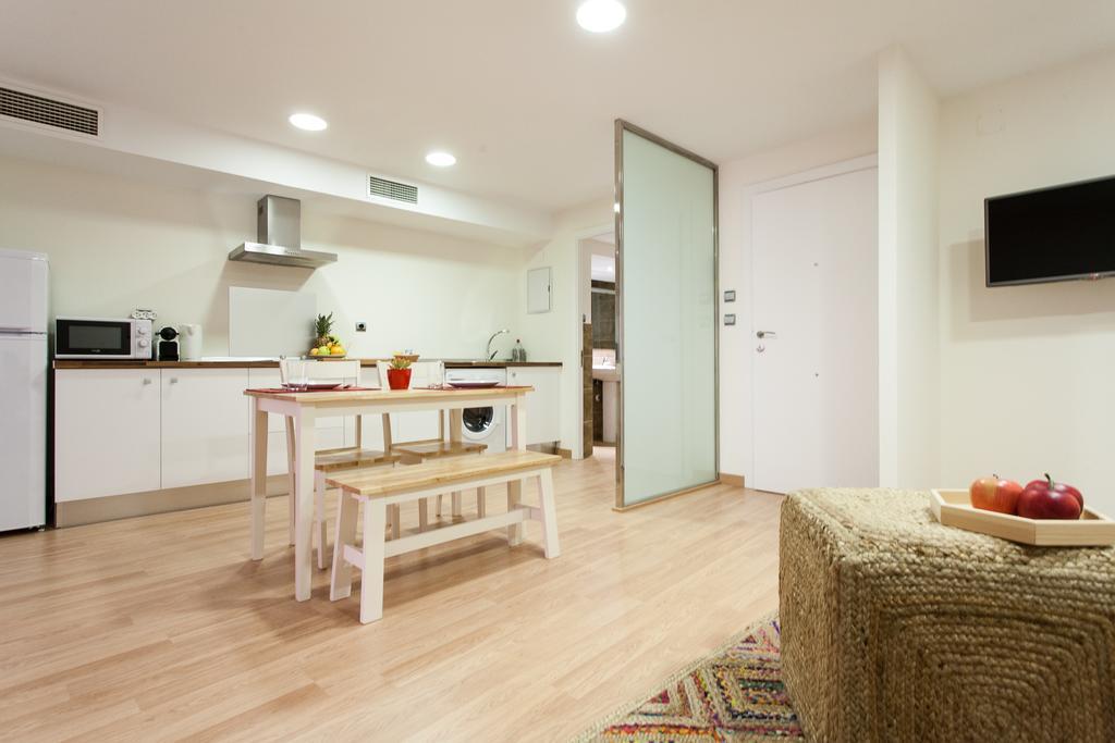 Apartments Ole - Albareda 24 Sevilla Oda fotoğraf