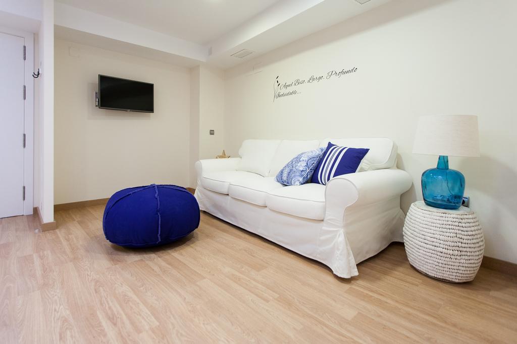 Apartments Ole - Albareda 24 Sevilla Oda fotoğraf