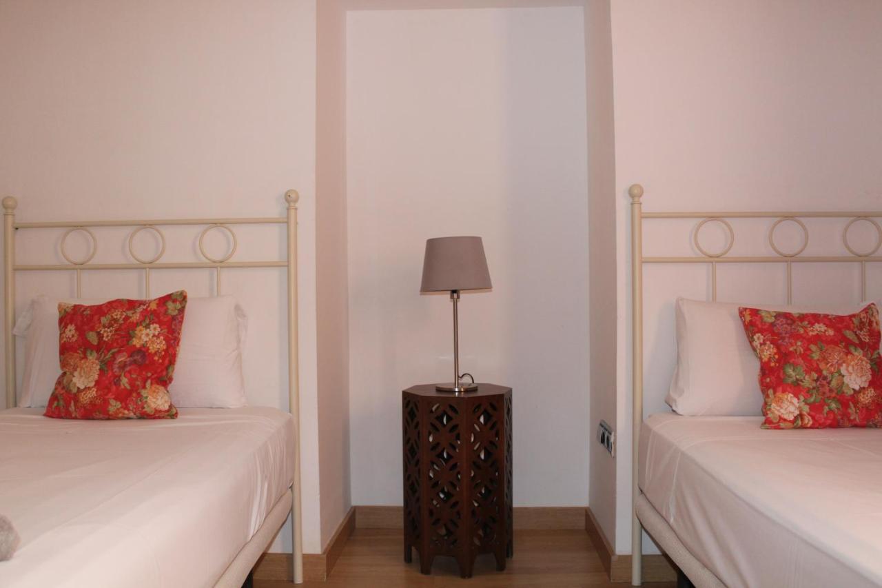 Apartments Ole - Albareda 24 Sevilla Dış mekan fotoğraf