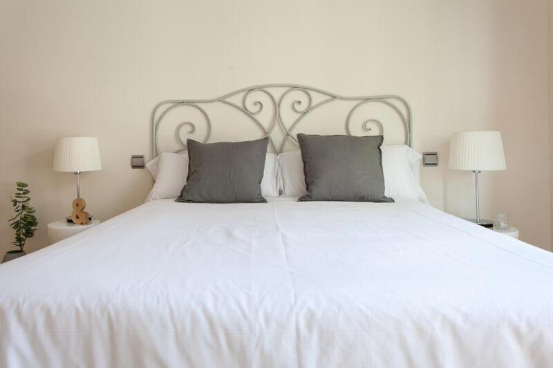 Apartments Ole - Albareda 24 Sevilla Dış mekan fotoğraf